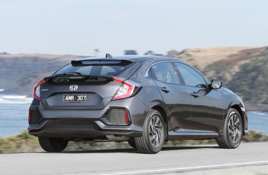  Honda Civic VTi-S Hatchback 2017 года  (AU) (фото 4 из 19)